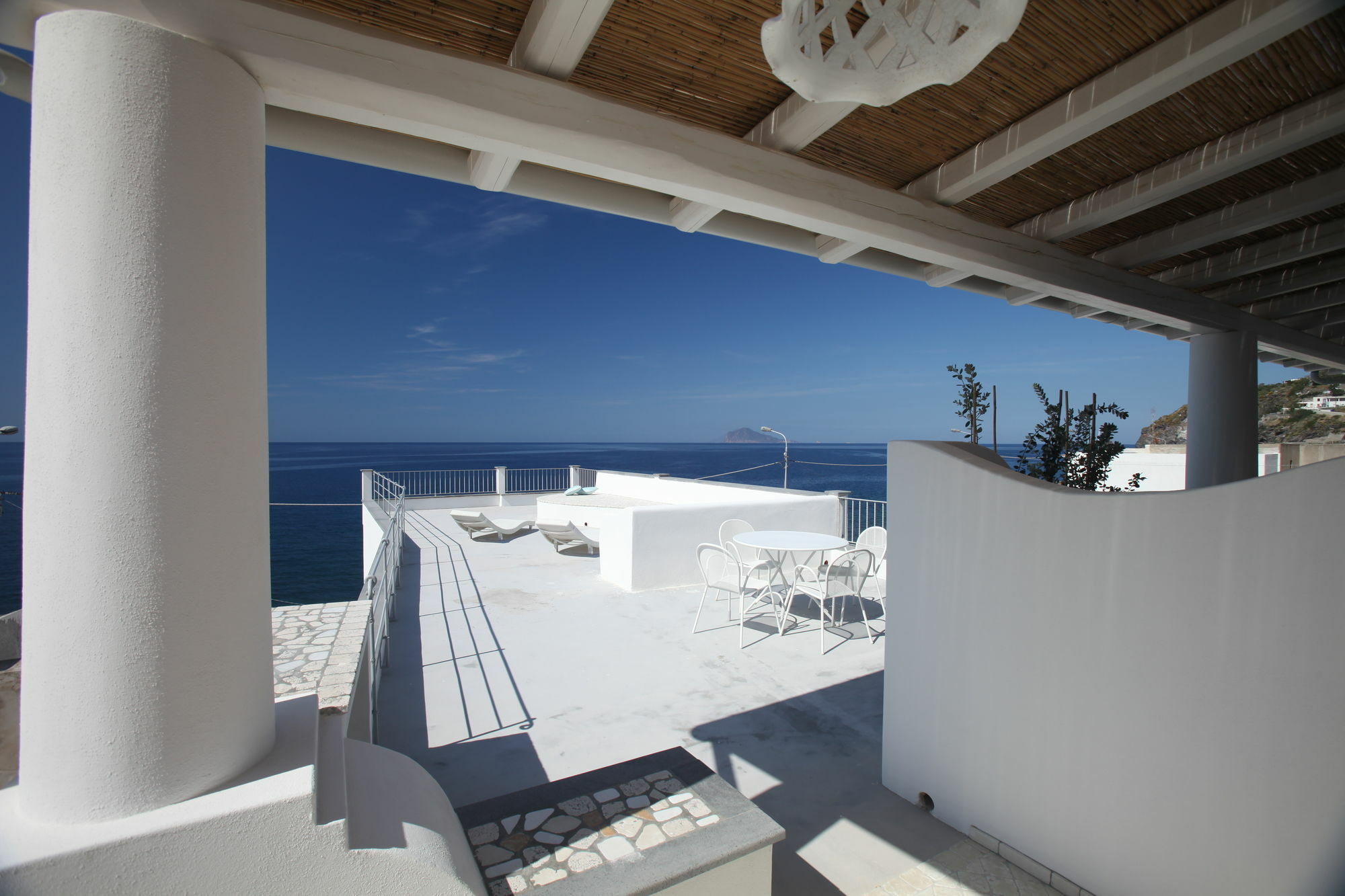 Hotel Cutimare - Aeolian Charme Acquacalda Exteriér fotografie